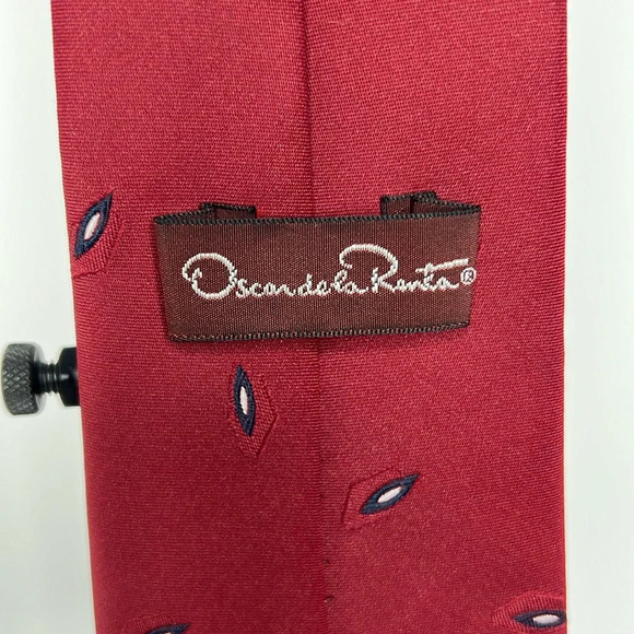 Oscar De La Renta Set Of Mens Suit Ties (2️⃣) - Picture 9 of 10